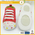 2015 fashion baby waking shoes indoor shoes, soft shoes with embroidery